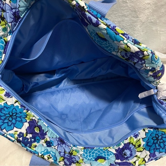 NWT Medium Traveler Bag - Blueberry Blooms​​ - Picture 3 of 5